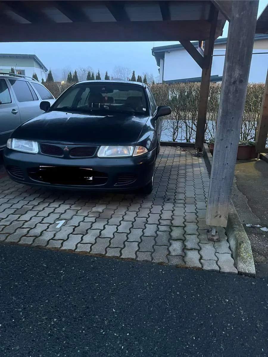 Mitsubishi Carisma