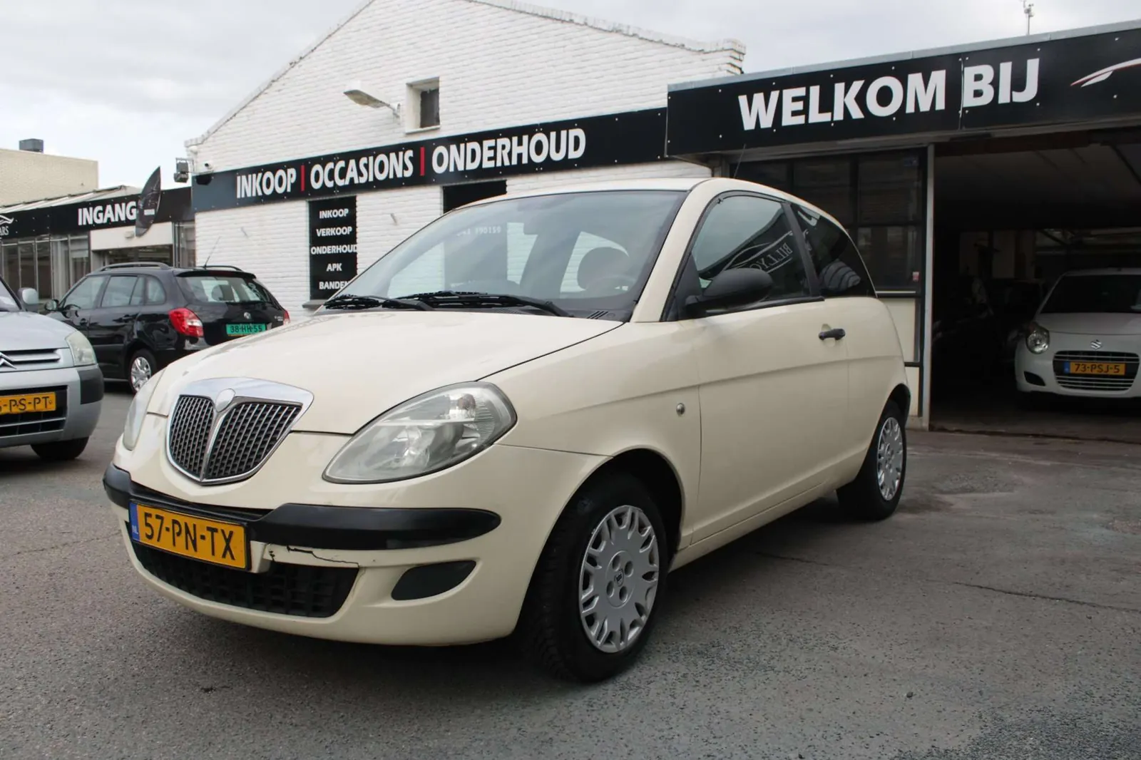 Lancia Ypsilon 2004 photo 2