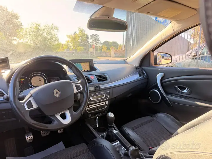Renault Megane 2011 photo 5