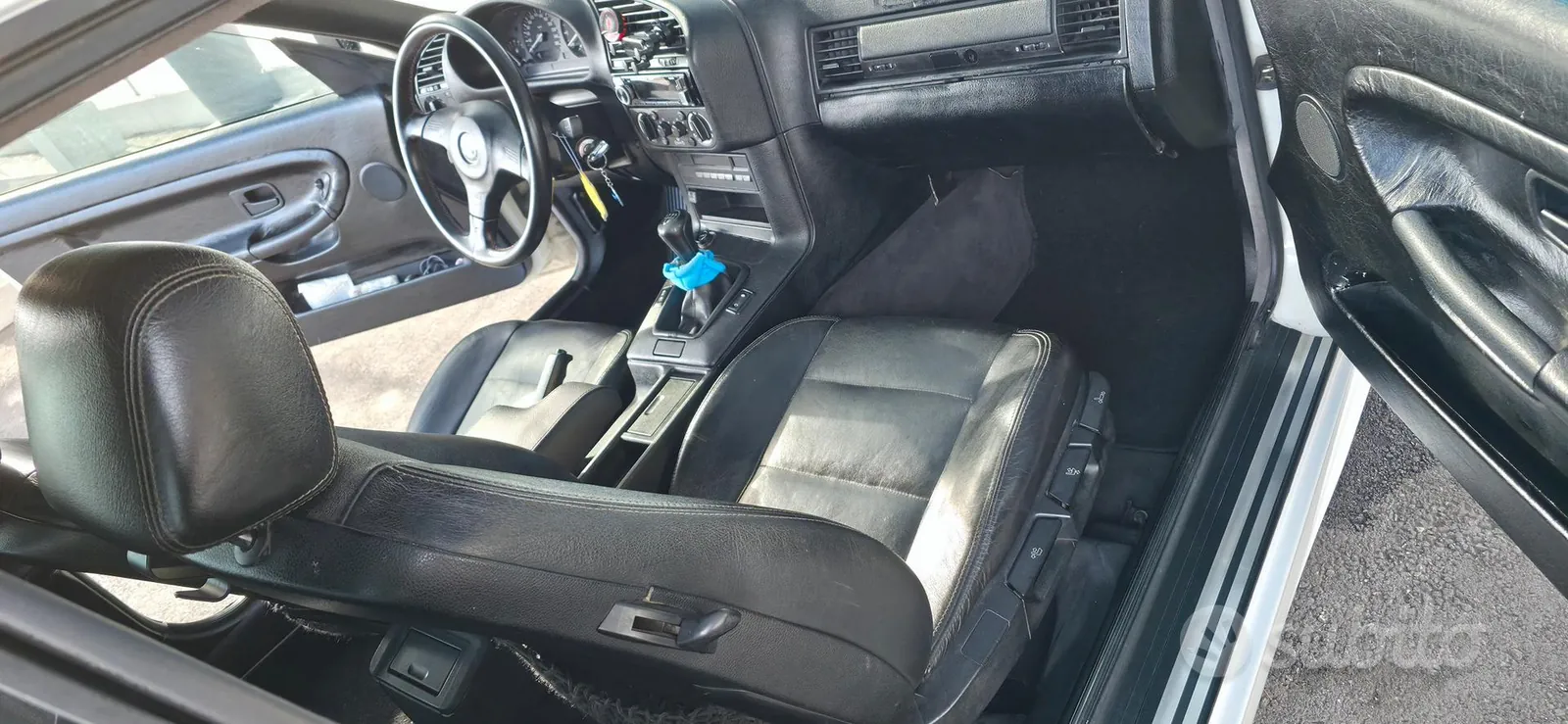 BMW E36 1993 photo 4