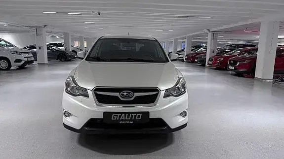 Subaru Xv 2012 photo 3