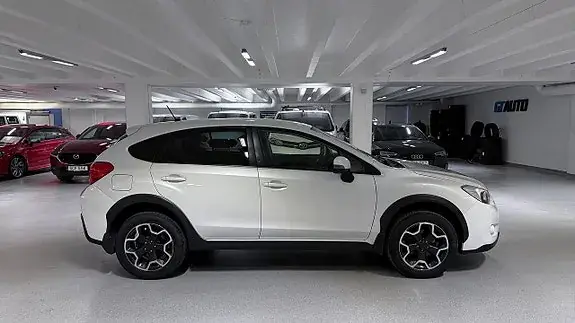 Subaru Xv 2012 photo 4