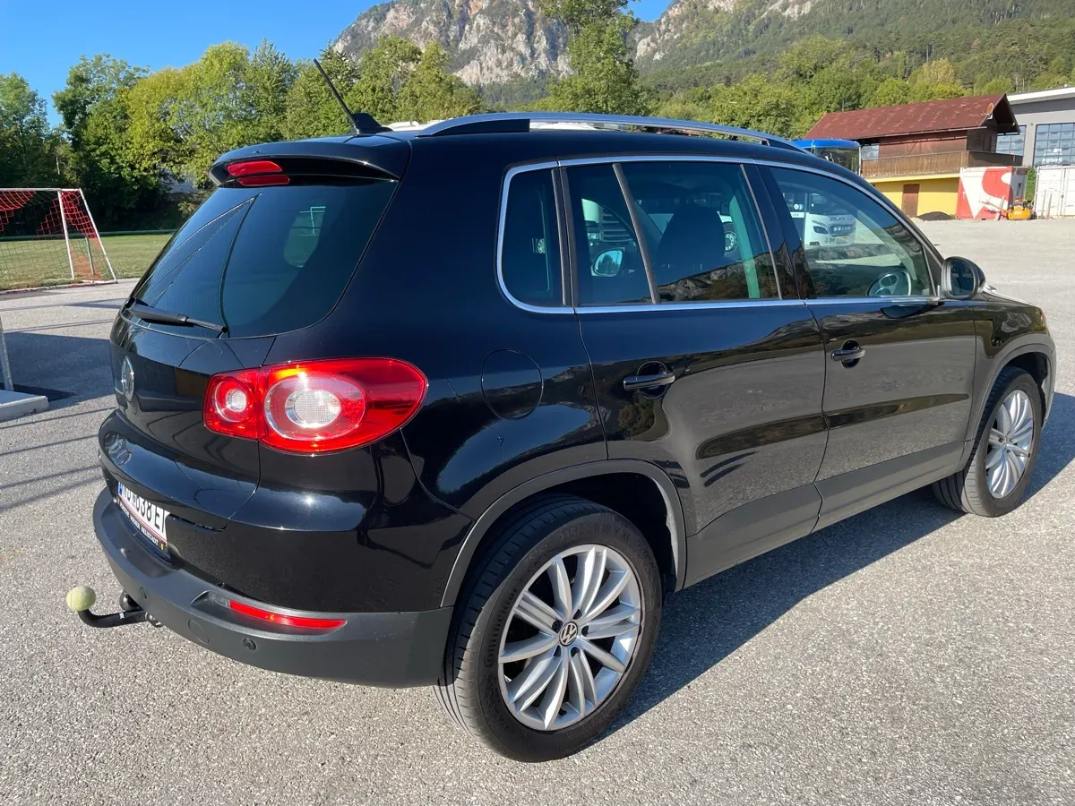 Volkswagen Tiguan 2011 photo 2