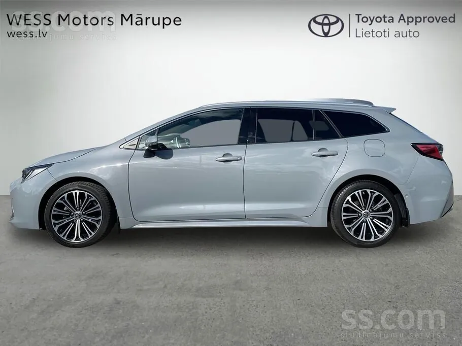 Toyota Corolla Touring Sports 2023 photo 3