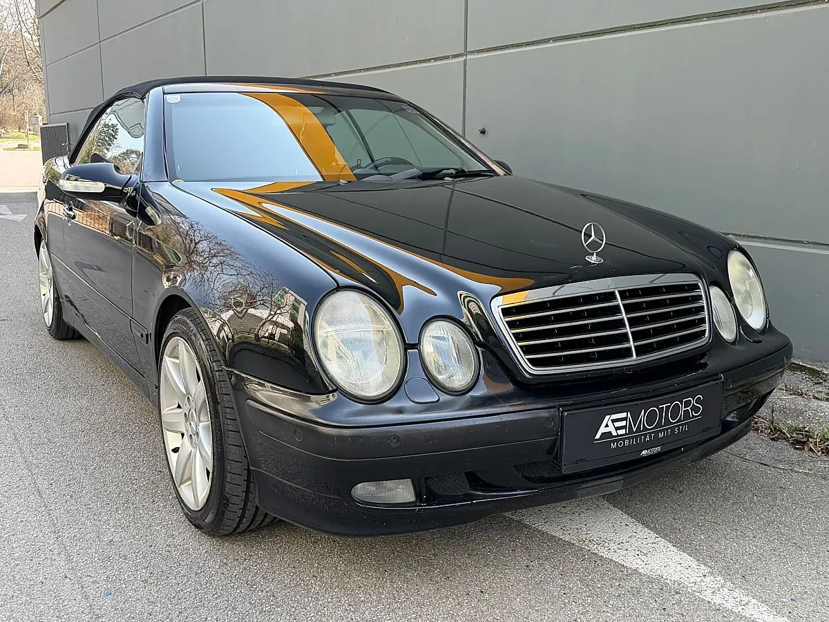 Mercedes-Benz Clk-Class 2001 photo 2