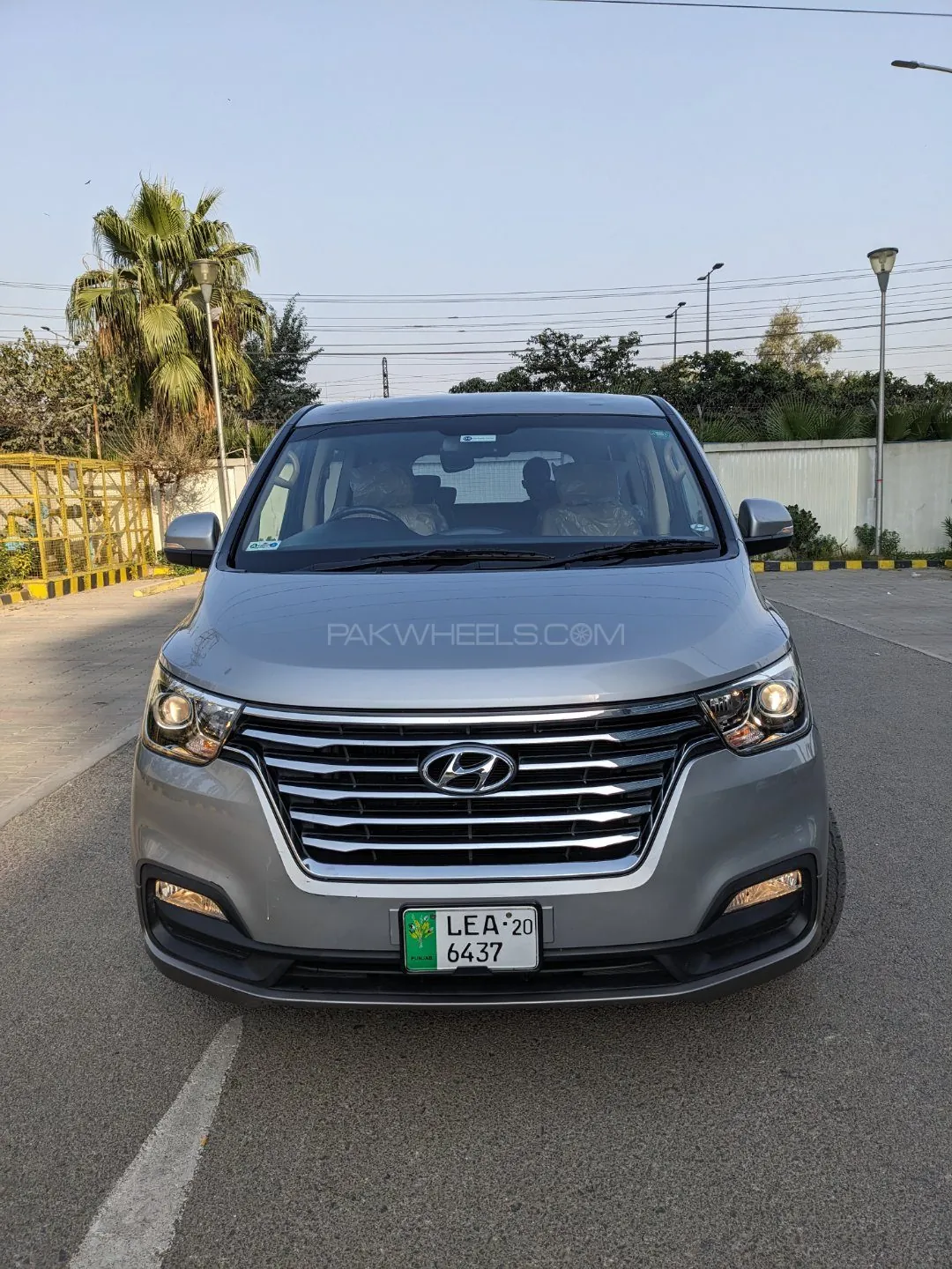 Hyundai Grand Starex