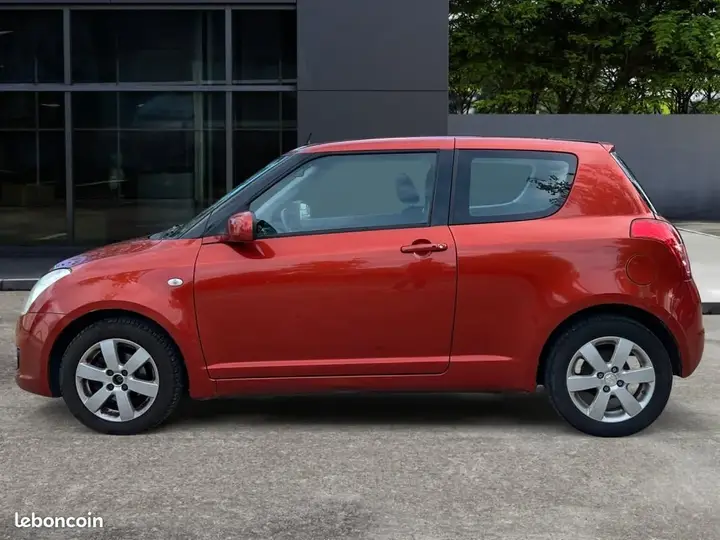 Suzuki Swift 2009 photo 2
