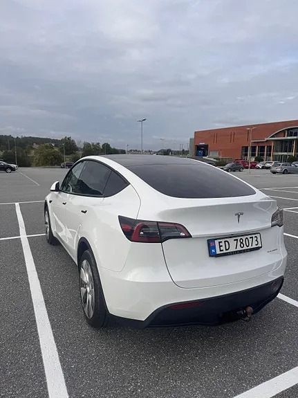 Tesla Model Y 2022 photo 5