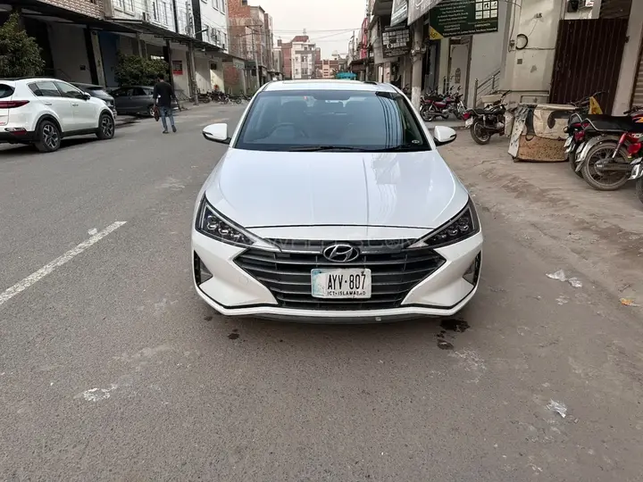 Hyundai Elantra