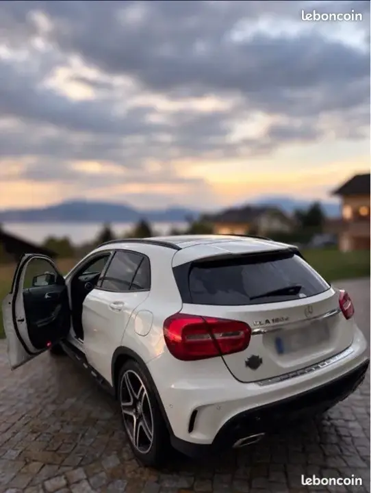 Mercedes-Benz B-Class 2016 photo 2