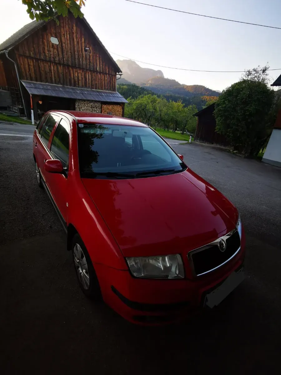 Skoda Fabia 2006 photo 2