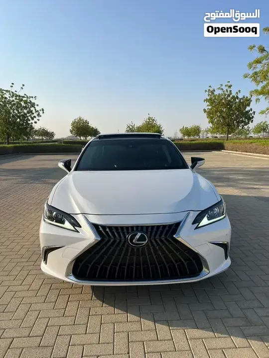 Lexus Es350 2019 photo 2