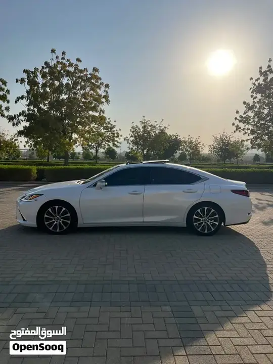 Lexus Es350 2019 photo 4