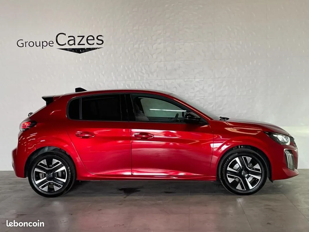 Peugeot 208 2025 photo 3