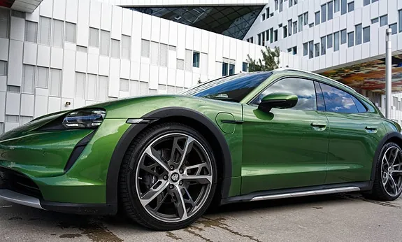 Porsche Taycan 4 2022 photo 3