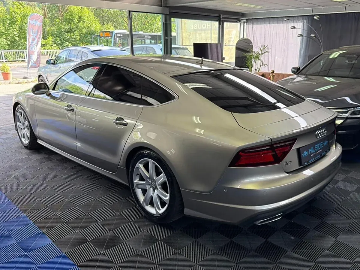 Audi A7 2014 photo 2