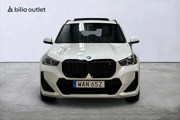 BMW Ix1 2023 photo 3