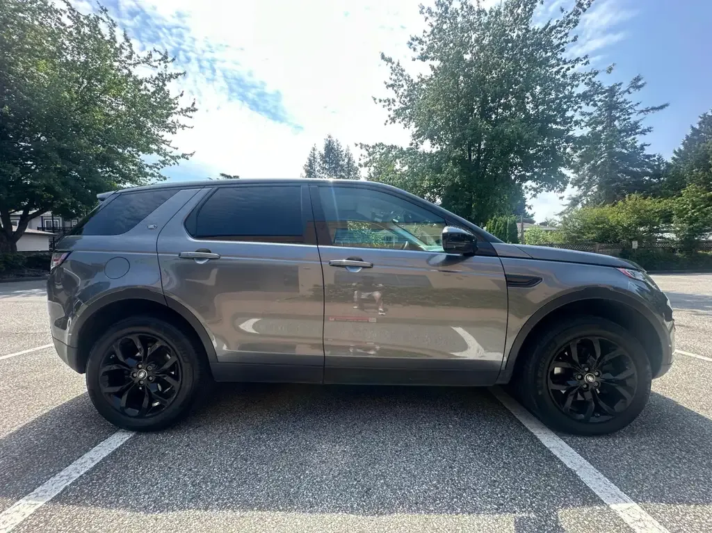 Land Rover Discovery Sport 2016 photo 4