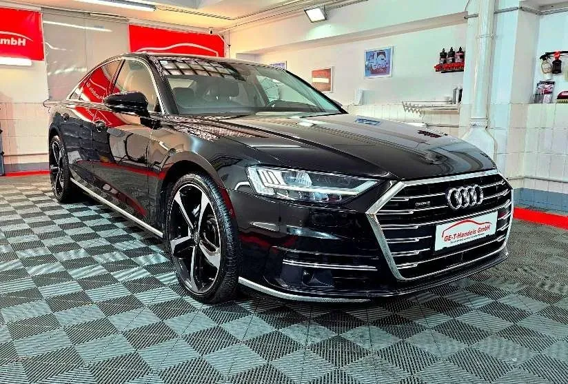 Audi A8 2018 photo 3