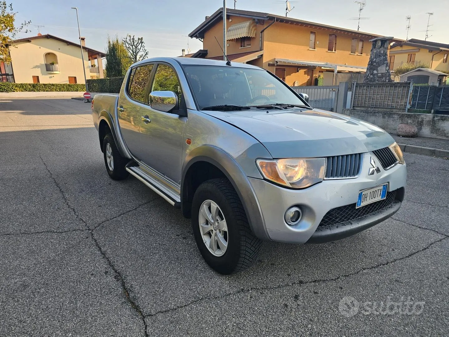 Mitsubishi L200 2007 photo 3