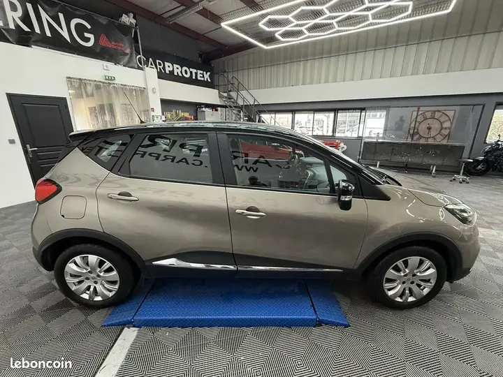 Renault Captur 2015 photo 3