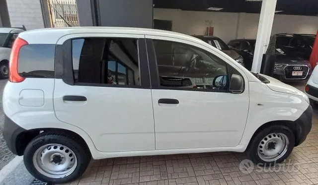Fiat Panda 2019 photo 2