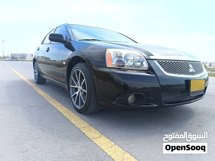 Mitsubishi Galant 2012 photo 3
