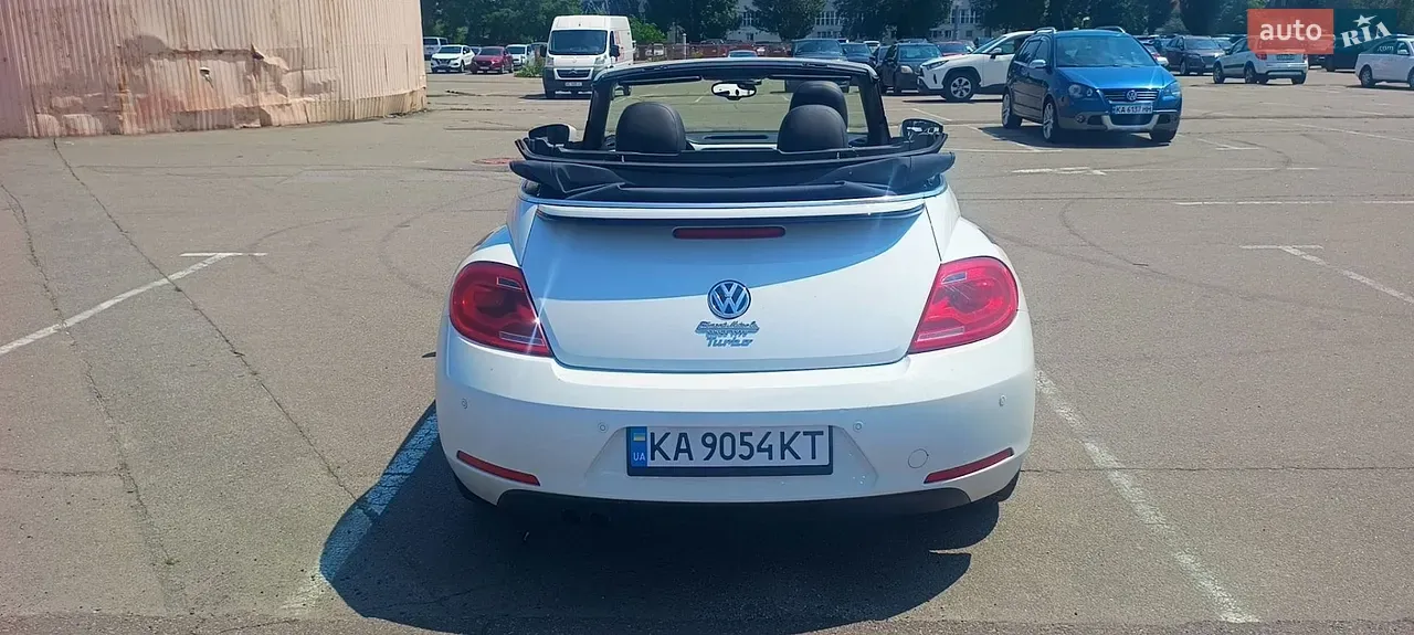 Volkswagen Beetle 2016 photo 3