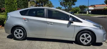 Toyota Prius 2015 photo 3