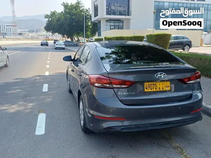 Hyundai Elantra 2018 photo 4
