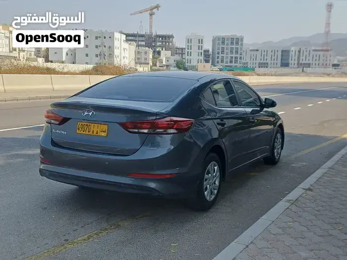 Hyundai Elantra 2018 photo 2