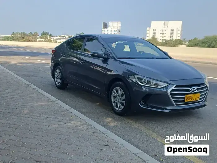 Hyundai Elantra 2018 photo 3