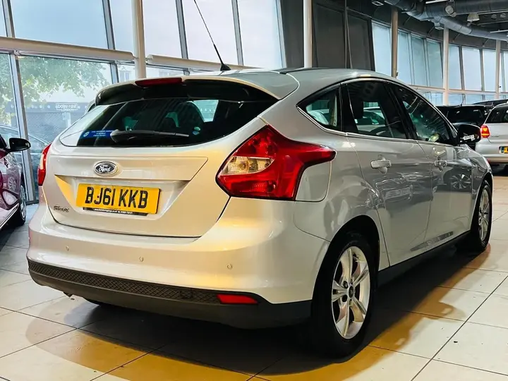 Ford Focus 2011 photo 5