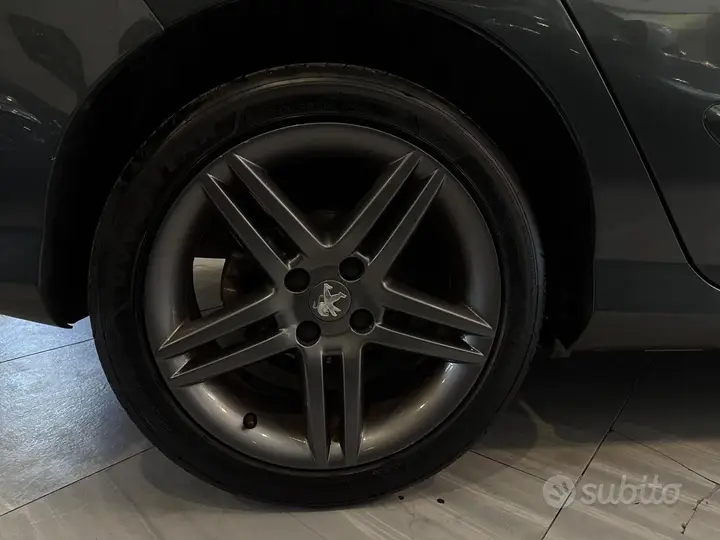 Peugeot 308 2013 photo 5