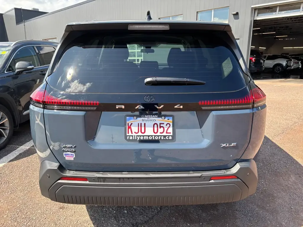 Toyota Rav4 2026 photo 4