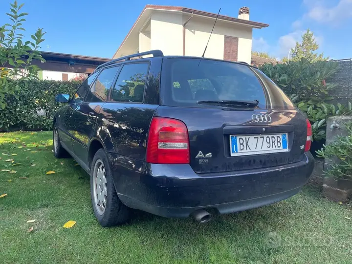 Audi A4 2000 photo 2
