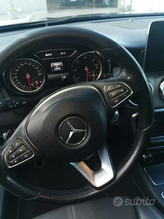 Mercedes-Benz Gla 2017 photo 4