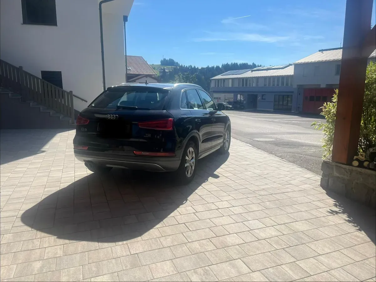 Audi Q3 2015 photo 3