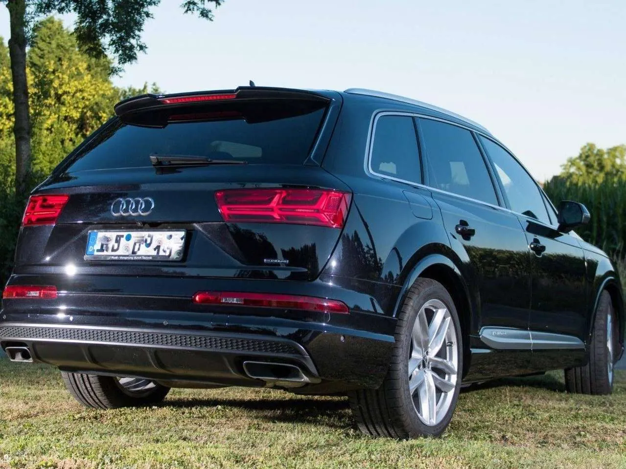 Audi Q7 2017 photo 4