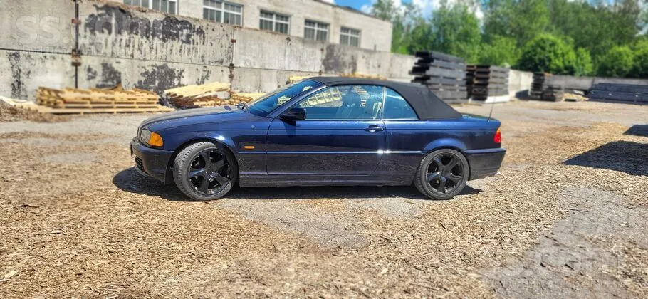 BMW 318 2002 photo 3