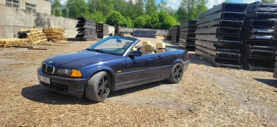 BMW 318 2002 photo 2