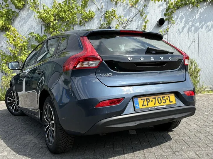Volvo V40 2019 photo 3
