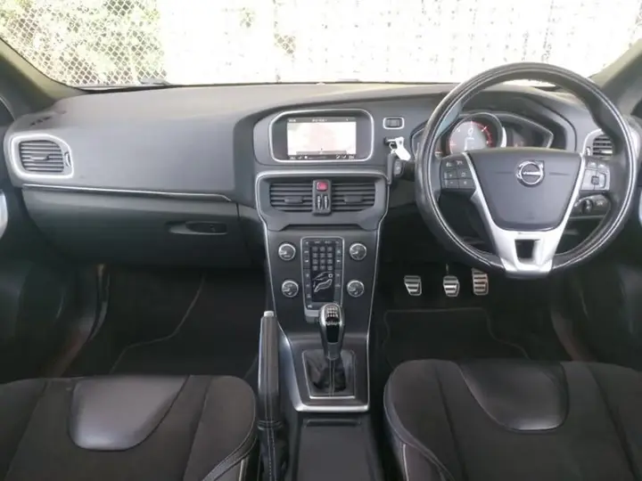 Volvo V40 2018 photo 3