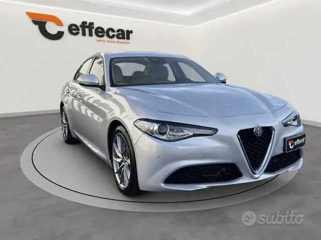 Alfa Romeo Giulia 2021 photo 3