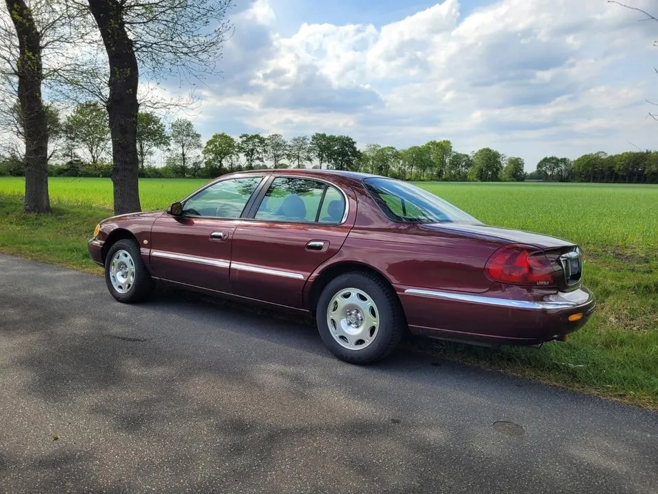 Lincoln Continental