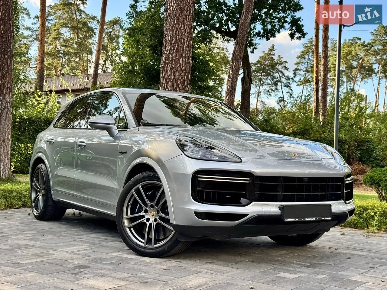 Porsche Cayenne 2021 photo 2