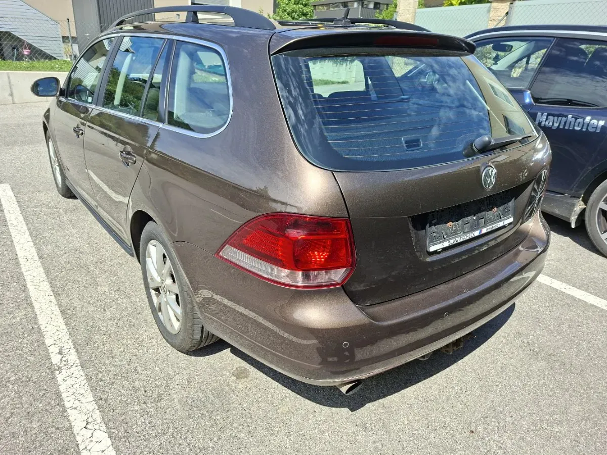 Volkswagen Golf 2012 photo 2