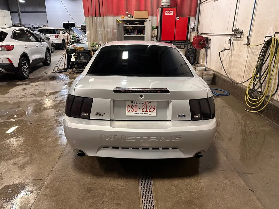 Ford Mustang 2002 photo 4
