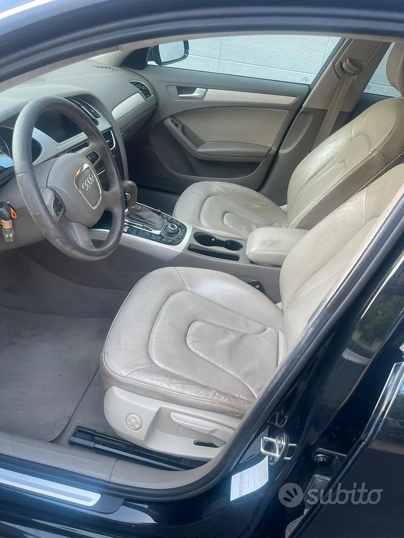 Audi A4 2010 photo 4