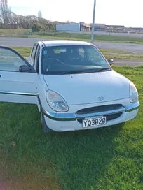 Daihatsu Sirion 1999 photo 5